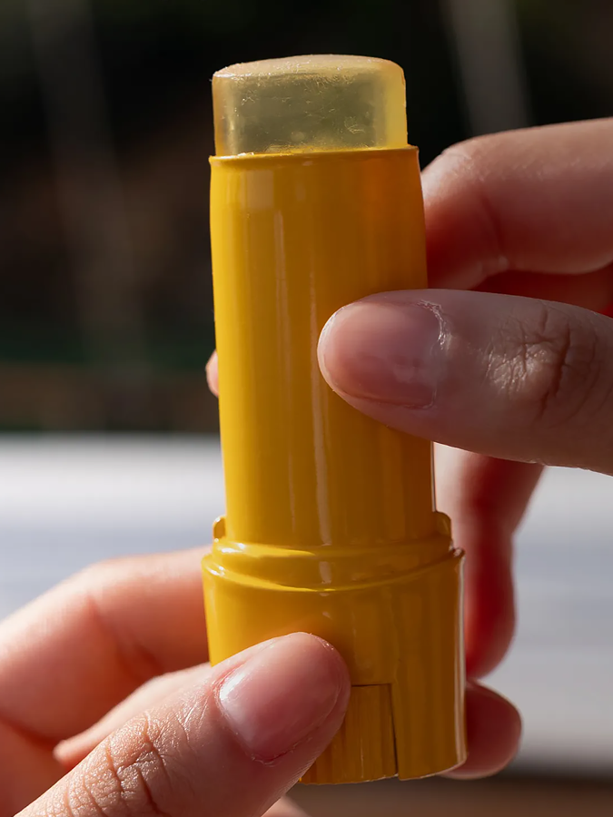 Солнцезащитный стик для чувствительных зон Comfort Zone Sun Soul Invisible Defense Stick SPF50+, 9 мл