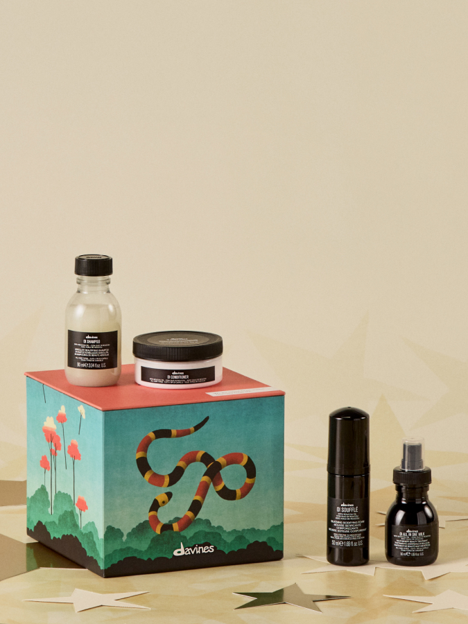 Набор travel-версий линии OI для абсолютной красоты волос “Elegant Tropic Forest” Davines 2025 OI, 4 items