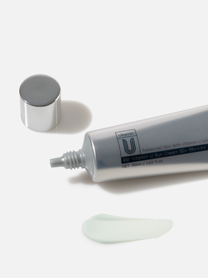 Многофункциональный солнцезащитный крем-уход CUSKIN VITAMIN U Sun Cream SPF 50+ PA++++, 50 мл