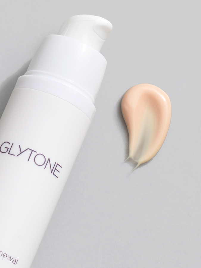 Ночной обновляющий крем для гладкости и ровного тона кожи лица GLYTONE Night Renewal Cream, 50 мл