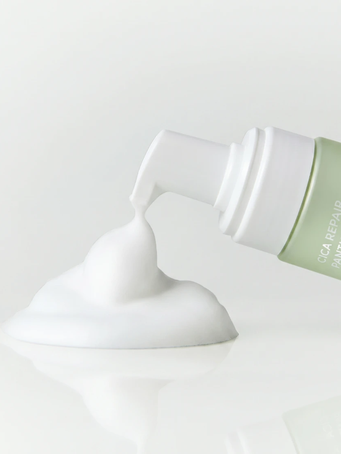Двухфазная очищающая пенка с центеллой и пантенолом AROCELL Cica Repair Panthenol Whipped Cleanser, 160 г